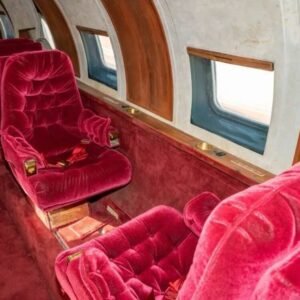 Elvis Presley’s Extravagant Private Jet: A Peek into Rock ‘n’ Roll Luxury