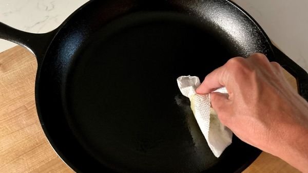 The Incredible Benefits of Using Cast Iron Pans for Older Cooks