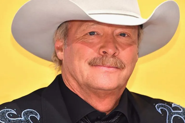 Why did Alan Jackson skip the 2016 Country Music Association Awards?