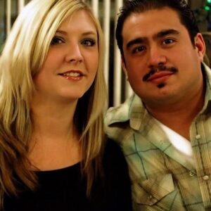 I Proposed to My Girlfriend, Now She Wants to Be a Stay-at-Home Fiancée – Am I Marrying a Gold Digger?